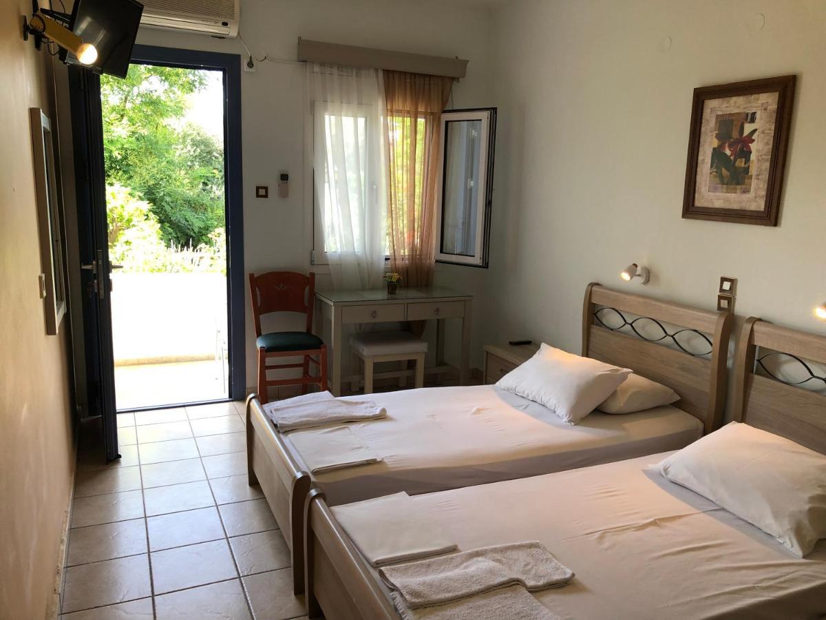 Isidora Hotel Agia Marina  Extérieur photo