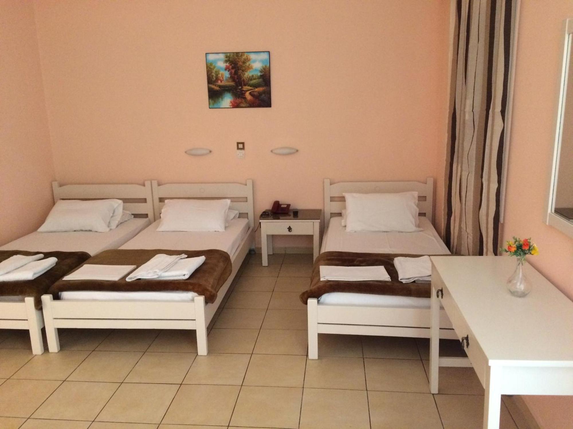 Isidora Hotel Agia Marina  Extérieur photo