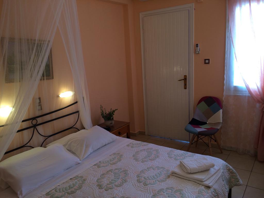 Isidora Hotel Agia Marina  Extérieur photo