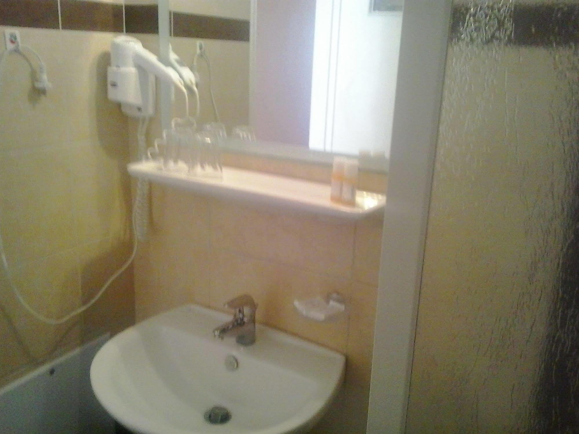 Isidora Hotel Agia Marina  Extérieur photo