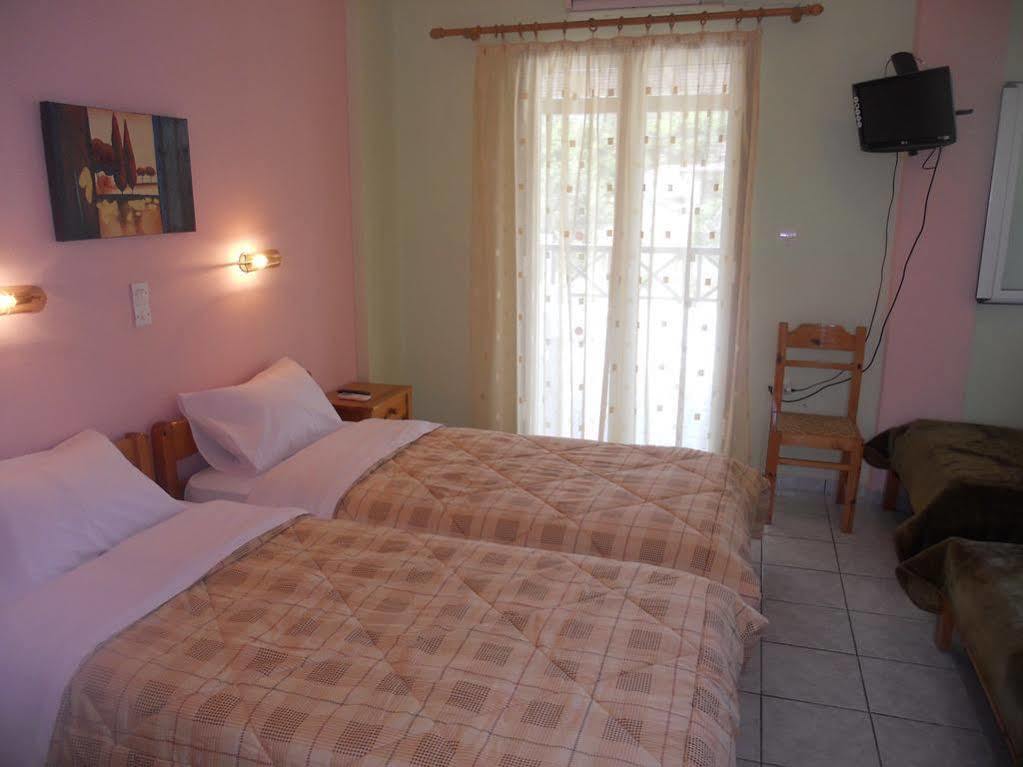 Isidora Hotel Agia Marina  Extérieur photo