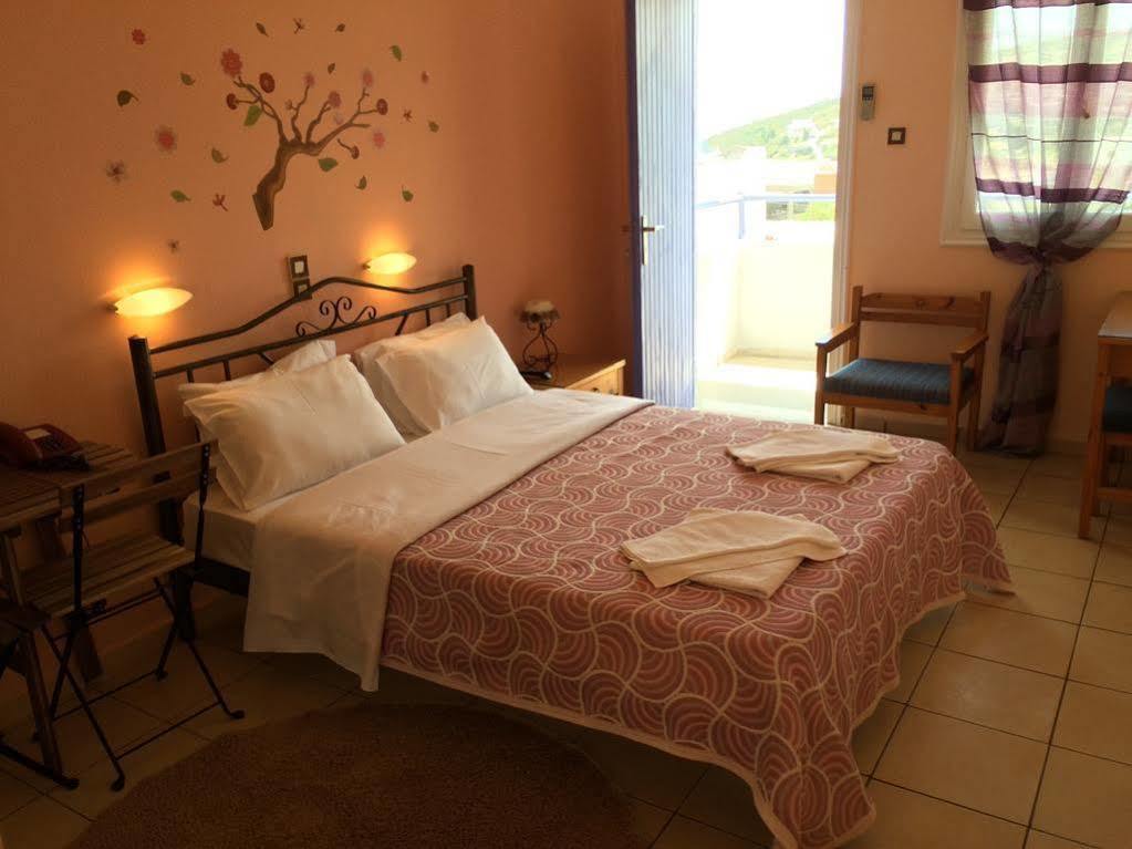Isidora Hotel Agia Marina  Extérieur photo