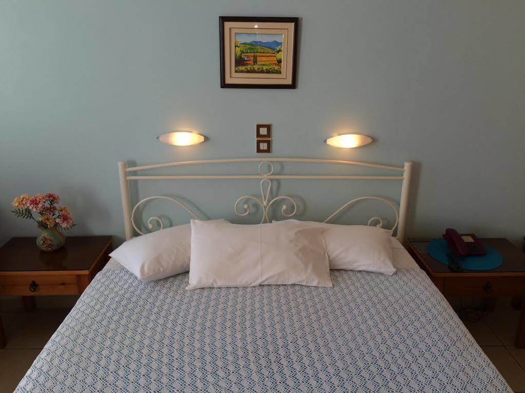 Isidora Hotel Agia Marina  Extérieur photo
