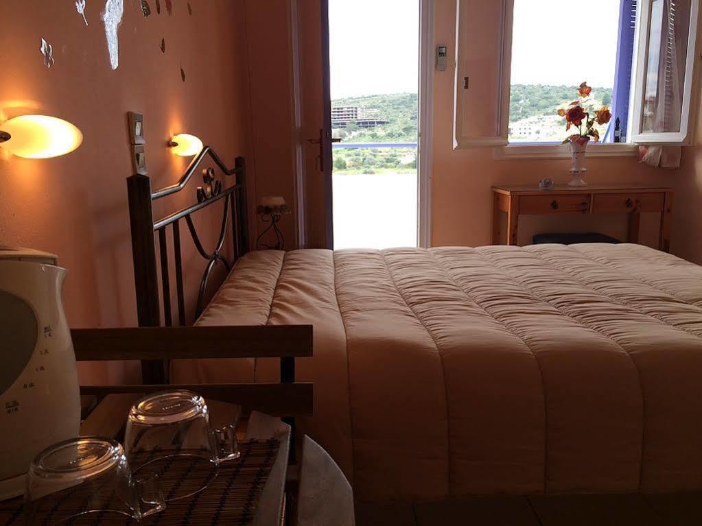 Isidora Hotel Agia Marina  Extérieur photo